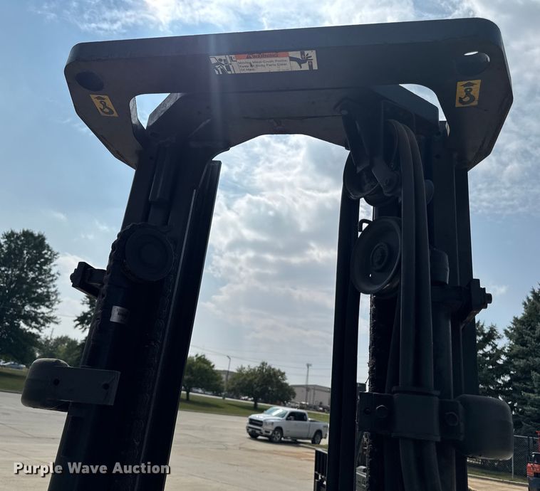 image for item EM2344 Mitsubishi FB20NT-AC forklift