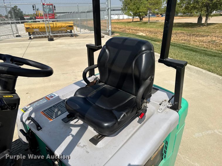 image for item EM2344 Mitsubishi FB20NT-AC forklift