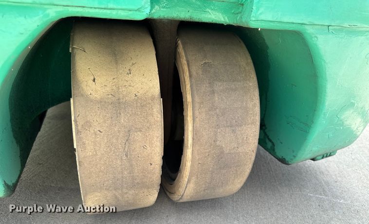 image for item EM2344 Mitsubishi FB20NT-AC forklift