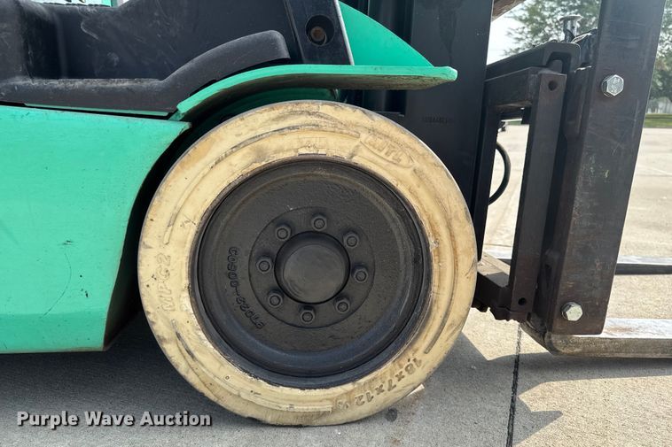 image for item EM2344 Mitsubishi FB20NT-AC forklift