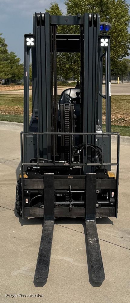 MONTACARGAS ELéCTRICO CATERPILLAR 2ET4000