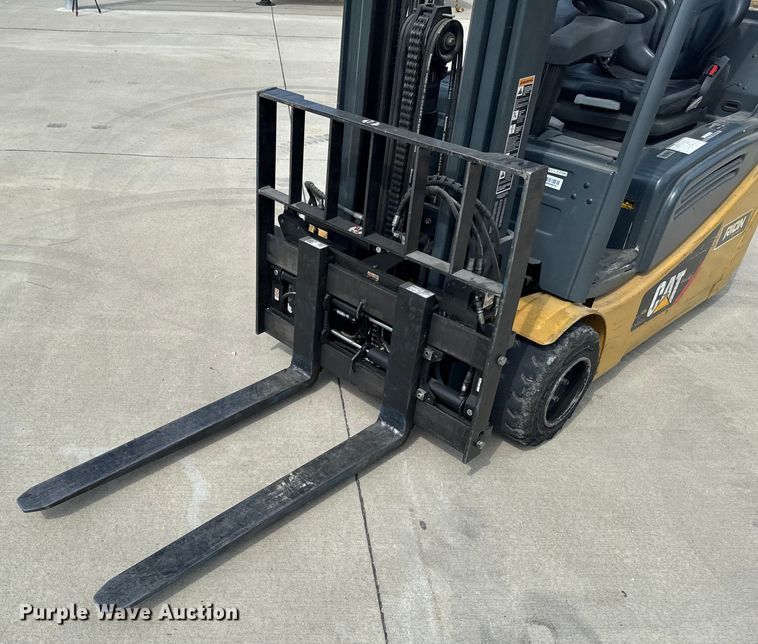 image for item EM2345 Caterpillar 2ET4000 forklift