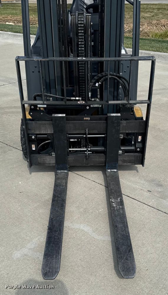 image for item EM2345 Caterpillar 2ET4000 forklift