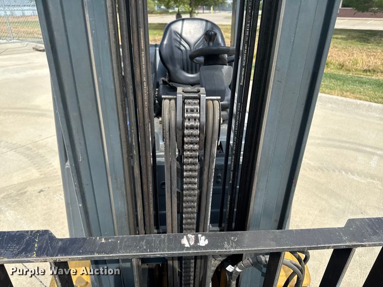 image for item EM2345 Caterpillar 2ET4000 forklift