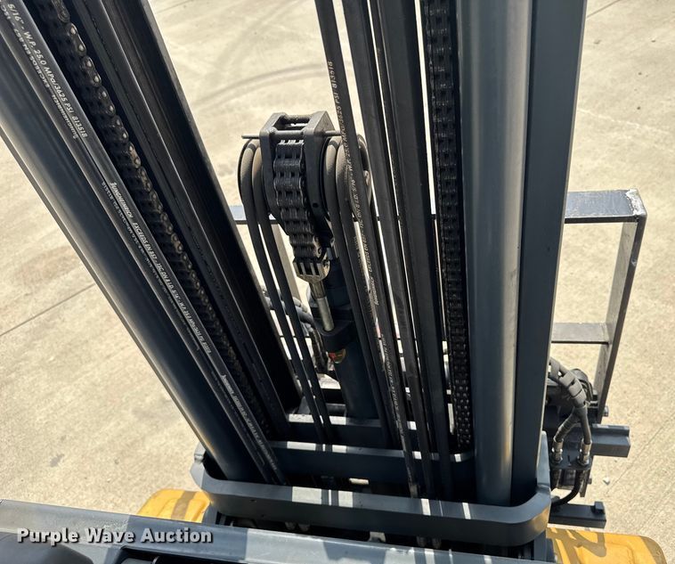 image for item EM2345 Caterpillar 2ET4000 forklift