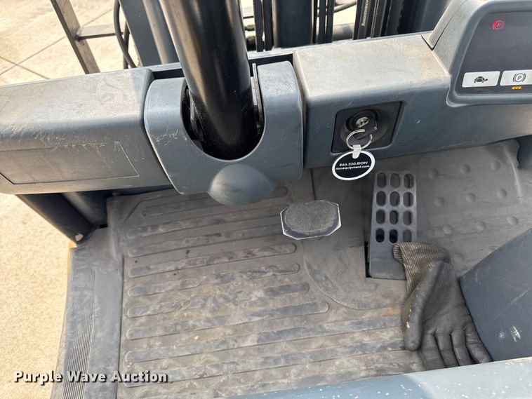 image for item EM2345 Caterpillar 2ET4000 forklift