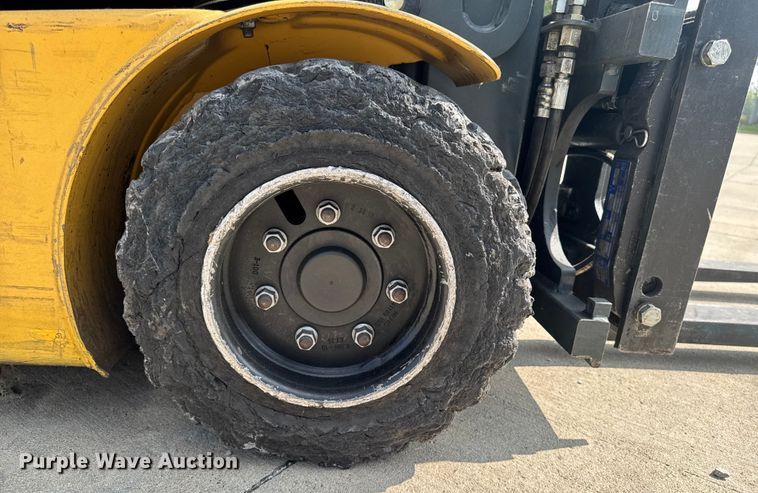 image for item EM2345 Caterpillar 2ET4000 forklift