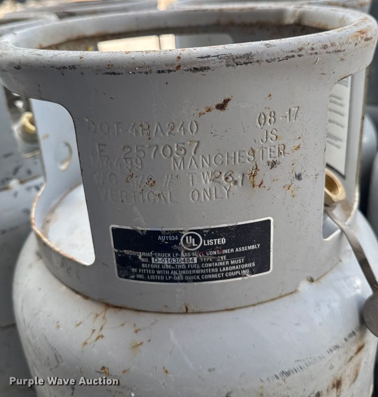 image for item EM2355 (7) LP tanks