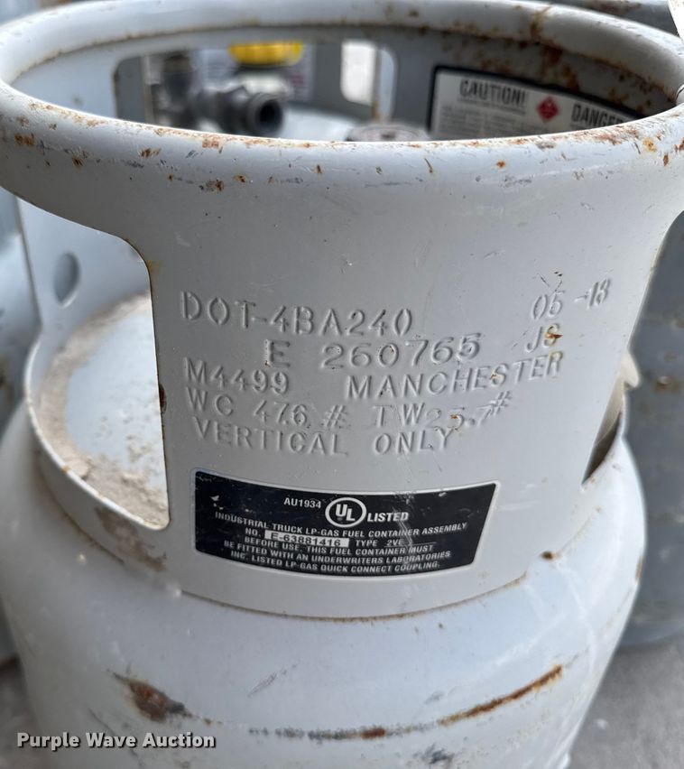 image for item EM2355 (7) LP tanks