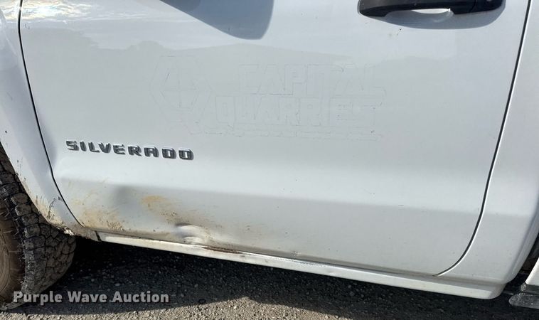 image for item EN4619 2018 Chevrolet Silverado 1500 pickup truck