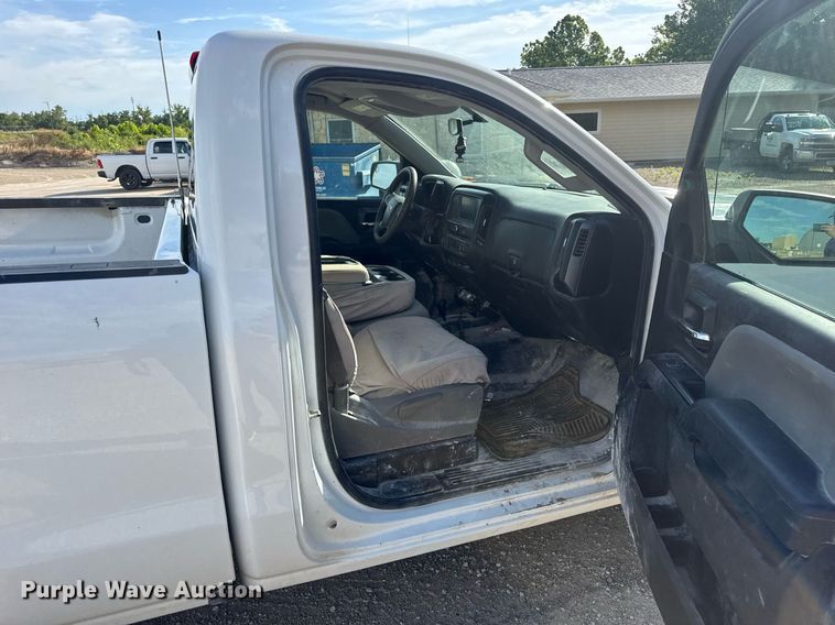 image for item EN4619 2018 Chevrolet Silverado 1500 pickup truck