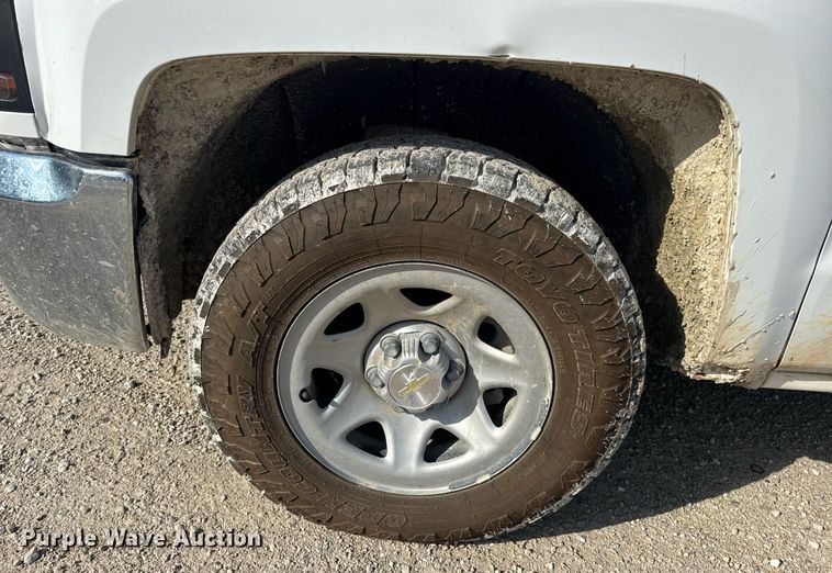 image for item EN4619 2018 Chevrolet Silverado 1500 pickup truck