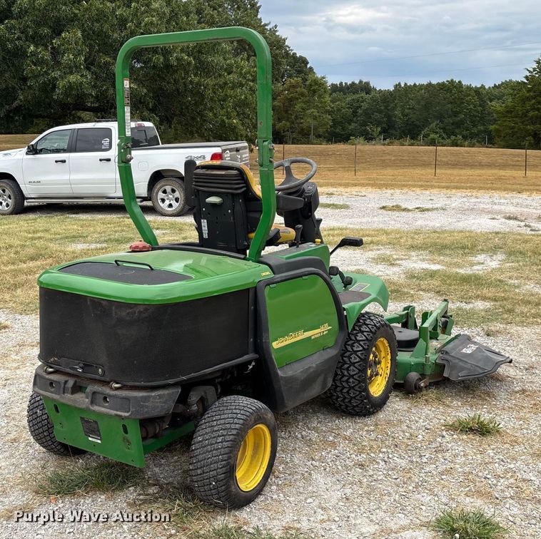 image for item EN5563 John Deere 1435 Series II 4WD lawn mower
