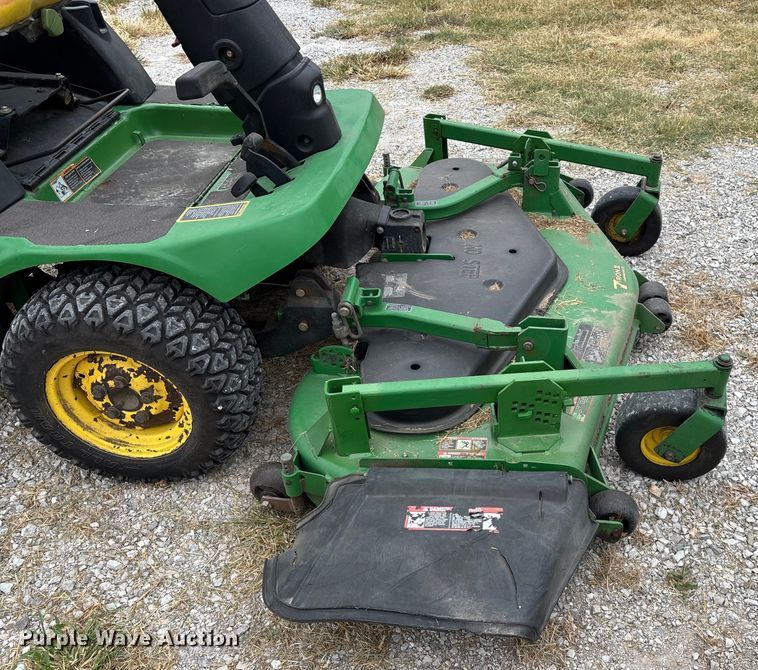 image for item EN5563 John Deere 1435 Series II 4WD lawn mower