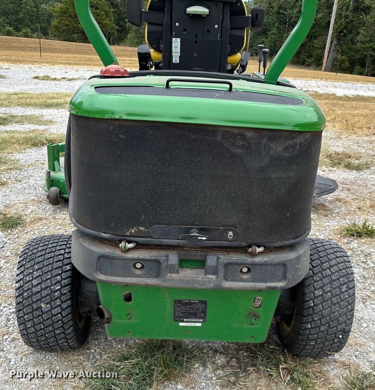 image for item EN5563 John Deere 1435 Series II 4WD lawn mower