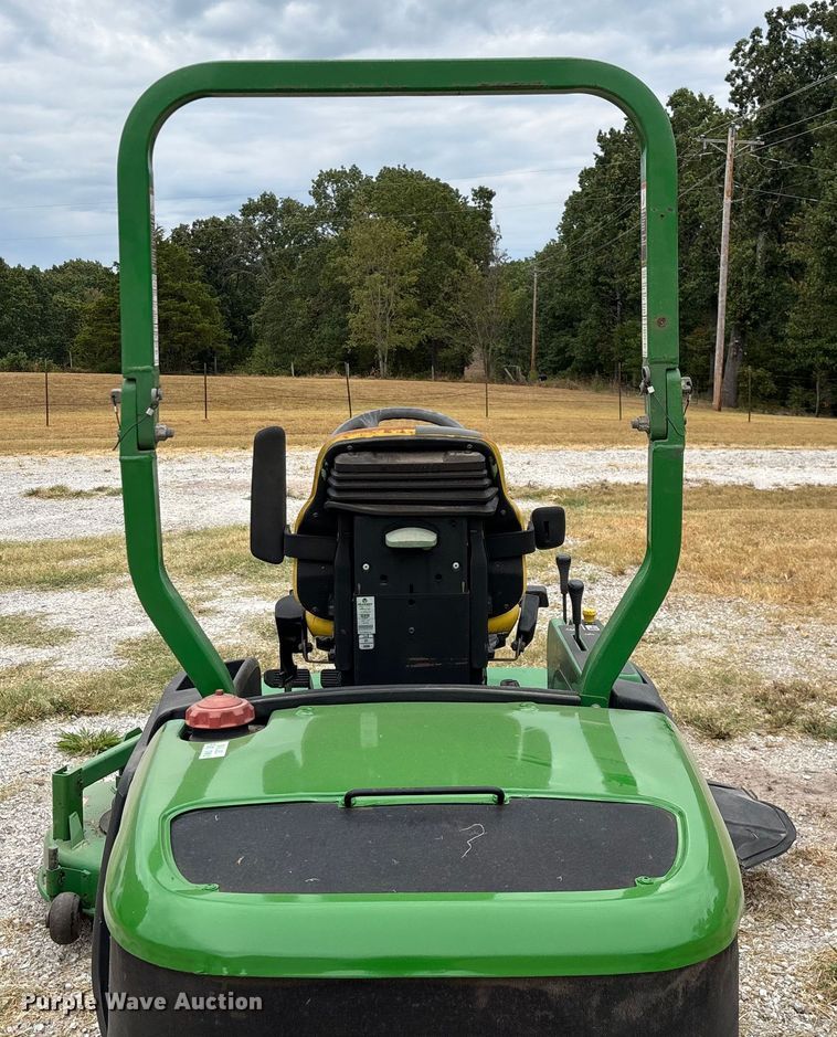 image for item EN5563 John Deere 1435 Series II 4WD lawn mower