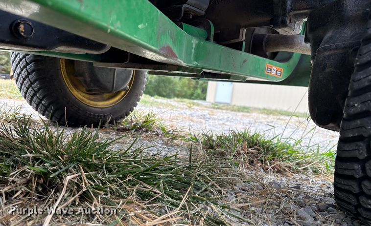 image for item EN5563 John Deere 1435 Series II 4WD lawn mower