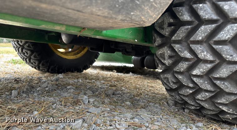 image for item EN5563 John Deere 1435 Series II 4WD lawn mower