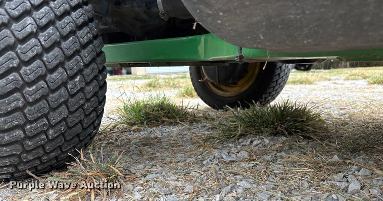 image for item EN5563 John Deere 1435 Series II 4WD lawn mower