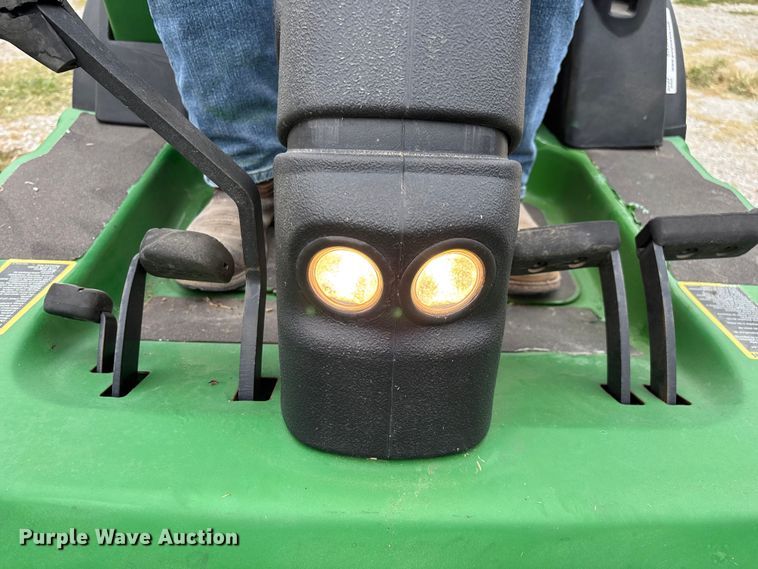 image for item EN5563 John Deere 1435 Series II 4WD lawn mower