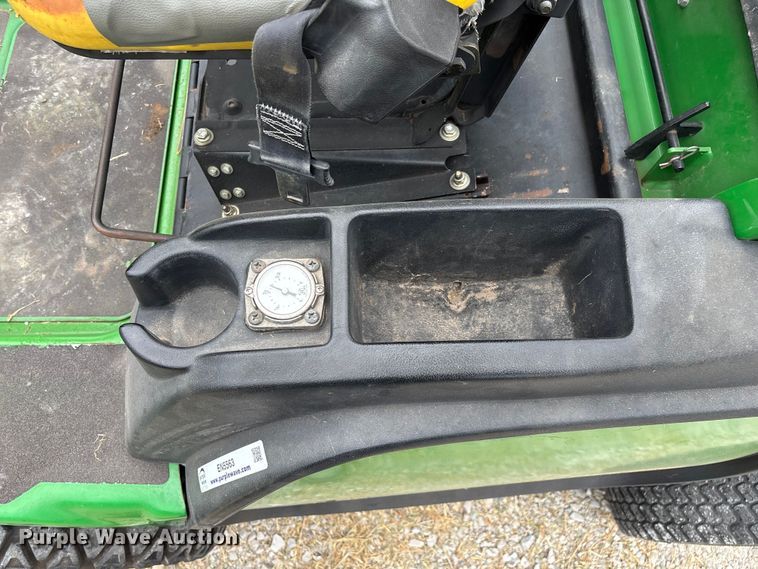 image for item EN5563 John Deere 1435 Series II 4WD lawn mower