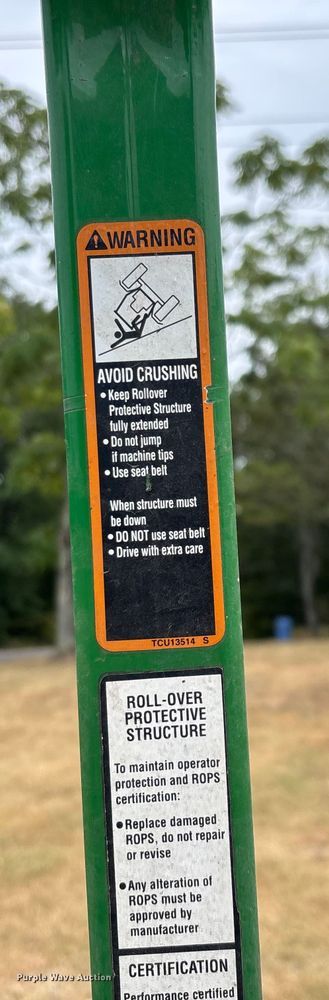 image for item EN5563 John Deere 1435 Series II 4WD lawn mower