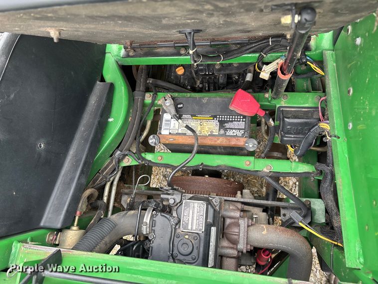 image for item EN5563 John Deere 1435 Series II 4WD lawn mower