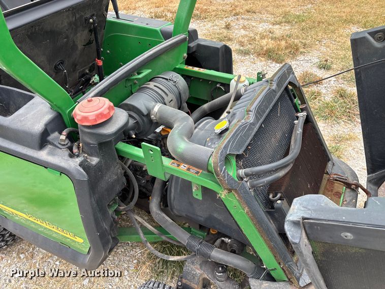 image for item EN5563 John Deere 1435 Series II 4WD lawn mower
