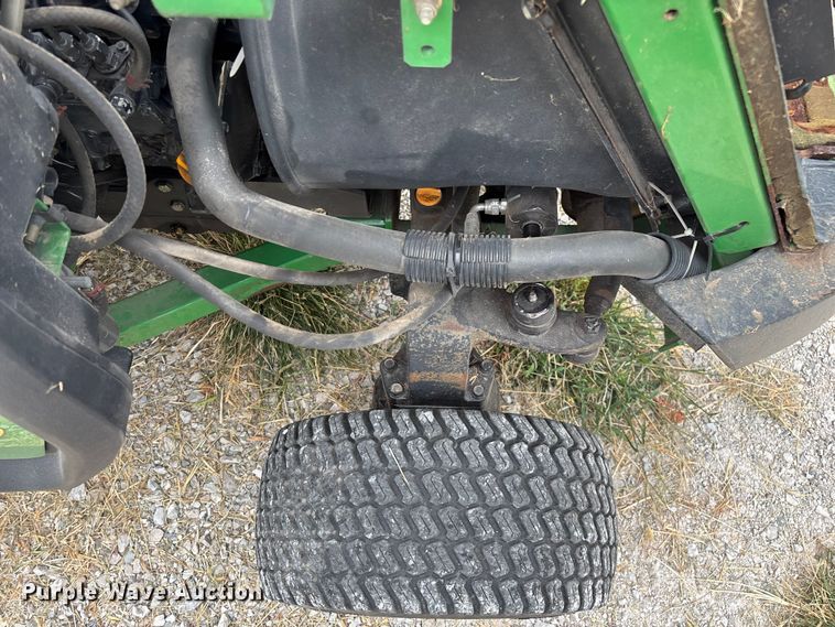 image for item EN5563 John Deere 1435 Series II 4WD lawn mower