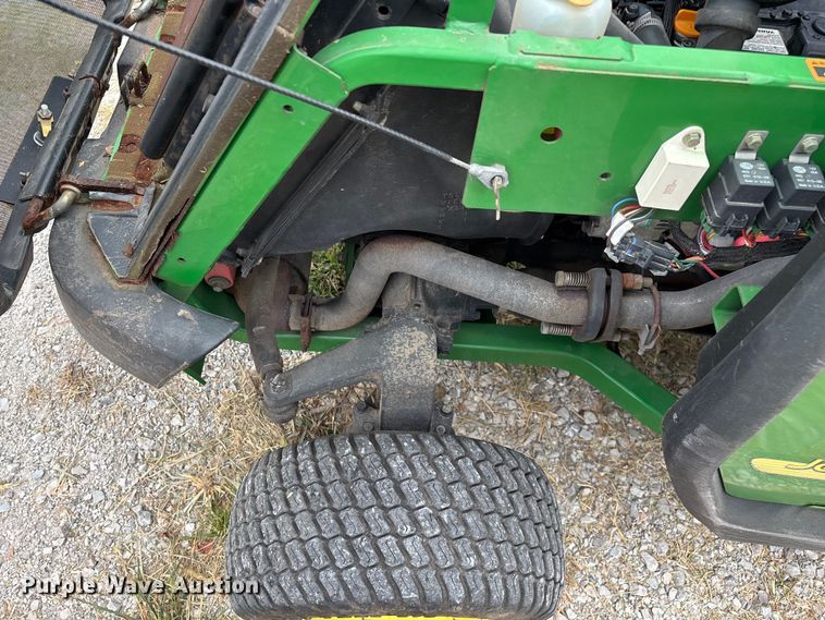 image for item EN5563 John Deere 1435 Series II 4WD lawn mower