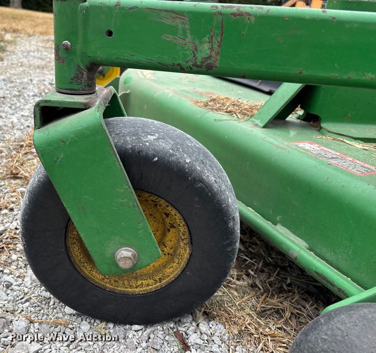 image for item EN5563 John Deere 1435 Series II 4WD lawn mower