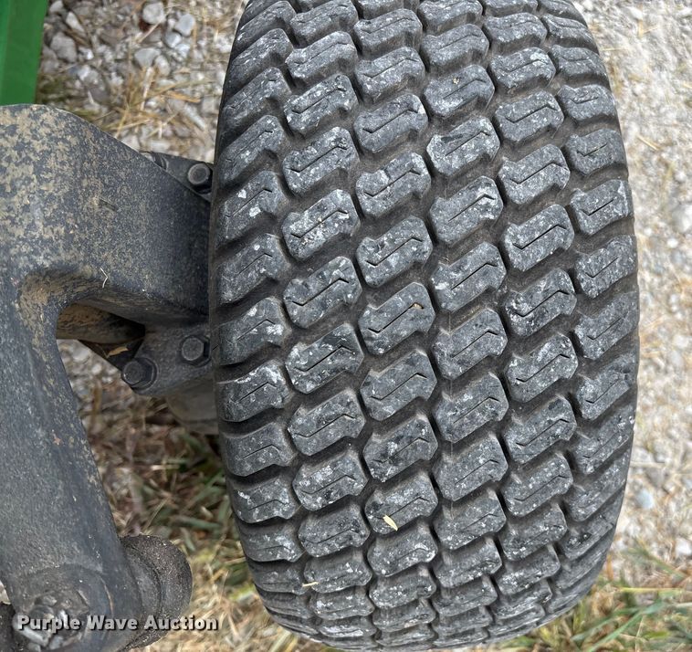 image for item EN5563 John Deere 1435 Series II 4WD lawn mower