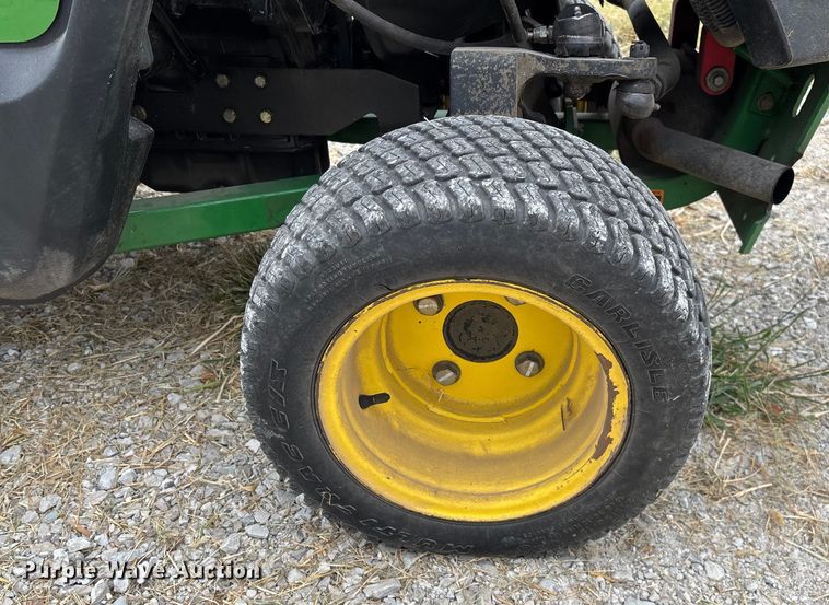 image for item EN5563 John Deere 1435 Series II 4WD lawn mower