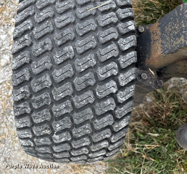 image for item EN5563 John Deere 1435 Series II 4WD lawn mower