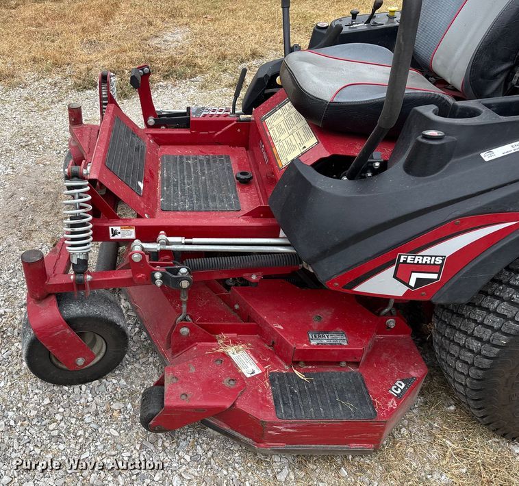 image for item EN5564 Ferris IS 3200Z ZTR lawn mower