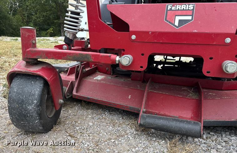 image for item EN5564 Ferris IS 3200Z ZTR lawn mower