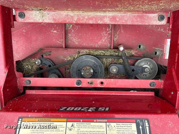 image for item EN5564 Ferris IS 3200Z ZTR lawn mower