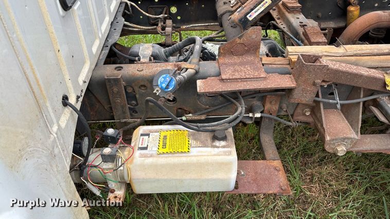 image for item EN5569 2013 Ford F550 dump flatbed truck