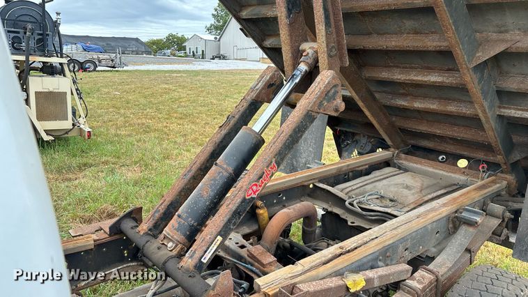 image for item EN5569 2013 Ford F550 dump flatbed truck