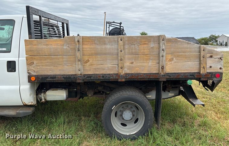 image for item EN5569 2013 Ford F550 dump flatbed truck