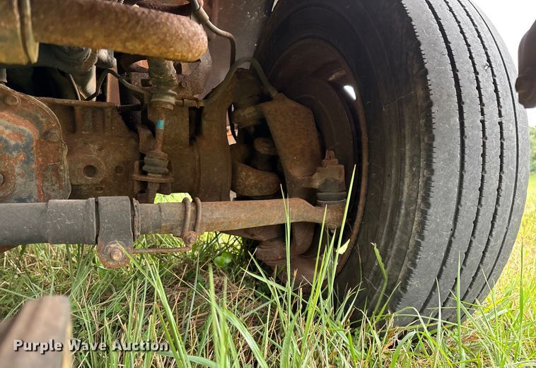 image for item EN5569 2013 Ford F550 dump flatbed truck