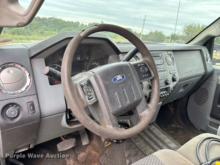 image for item EN5569 2013 Ford F550 dump flatbed truck