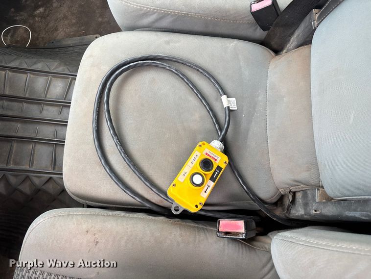 image for item EN5569 2013 Ford F550 dump flatbed truck