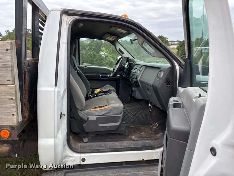 image for item EN5569 2013 Ford F550 dump flatbed truck