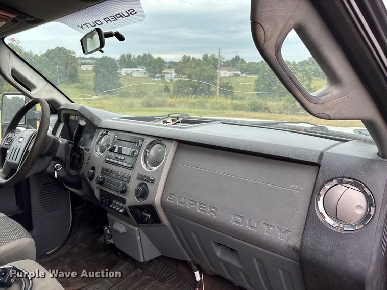 image for item EN5569 2013 Ford F550 dump flatbed truck