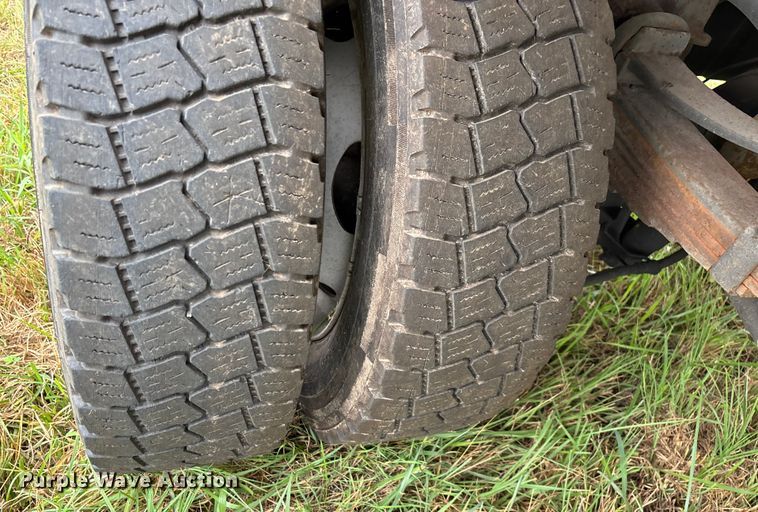 image for item EN5569 2013 Ford F550 dump flatbed truck