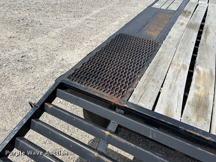 image for item EN5586 2018 Rice D0G25245 equipment trailer