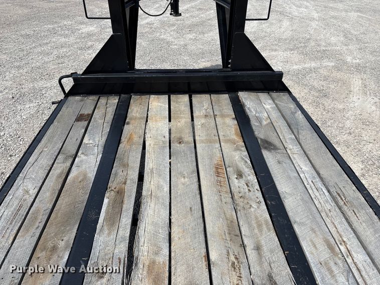 image for item EN5586 2018 Rice D0G25245 equipment trailer