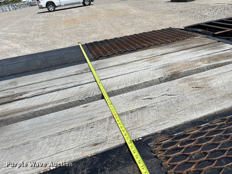 image for item EN5586 2018 Rice D0G25245 equipment trailer