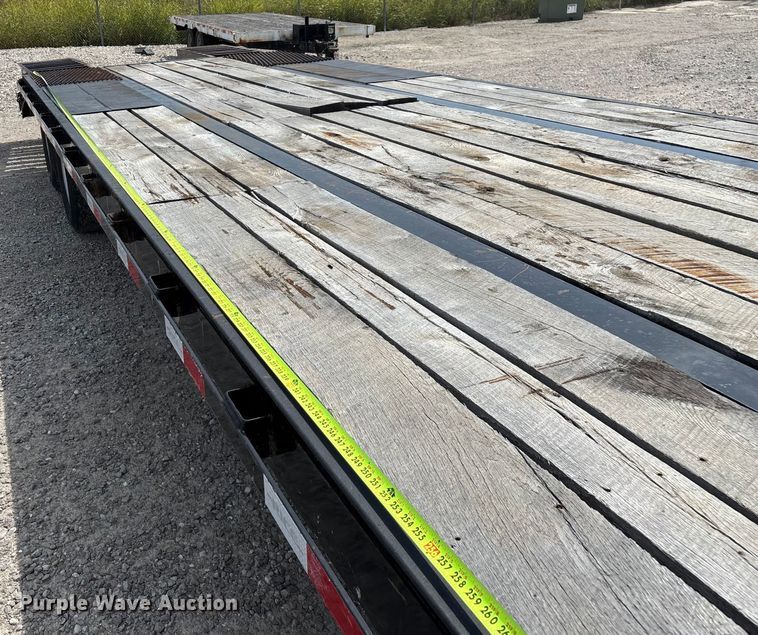 image for item EN5586 2018 Rice D0G25245 equipment trailer